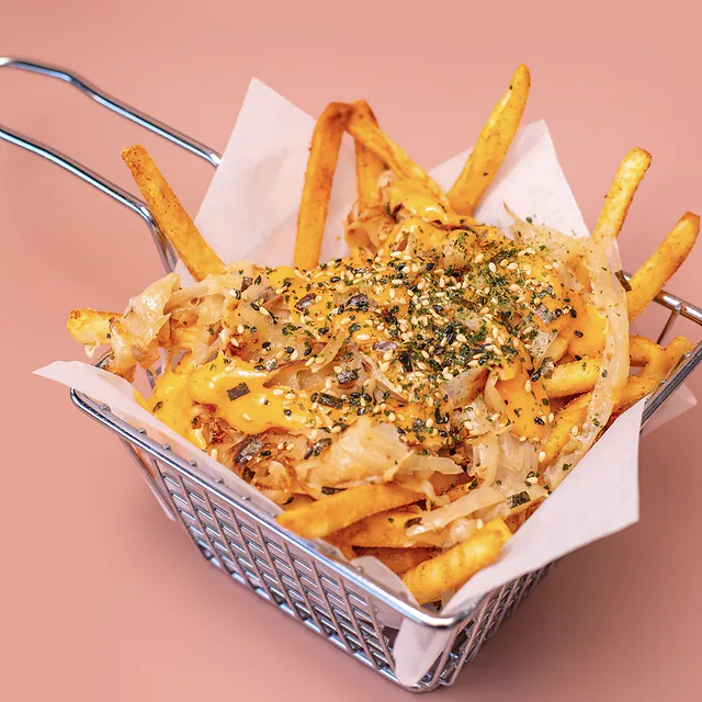 TUS Style Fries at +Bake Cafe